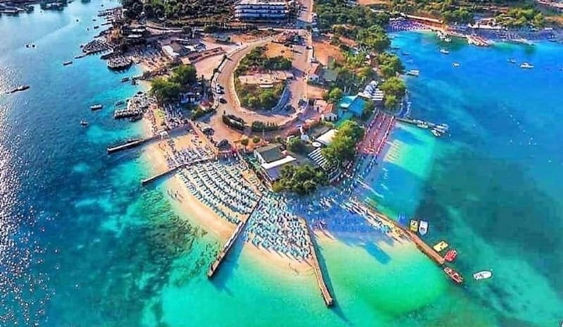 From Tirana: Saranda, Blue Eye, Ksamil Islands Boat Tour - The early ride from Tirana
