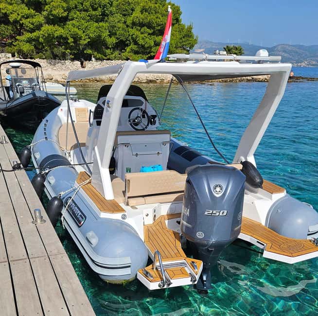 From Trogir: 3 islands half day tour with Blue Lagoon - The guide and the family question