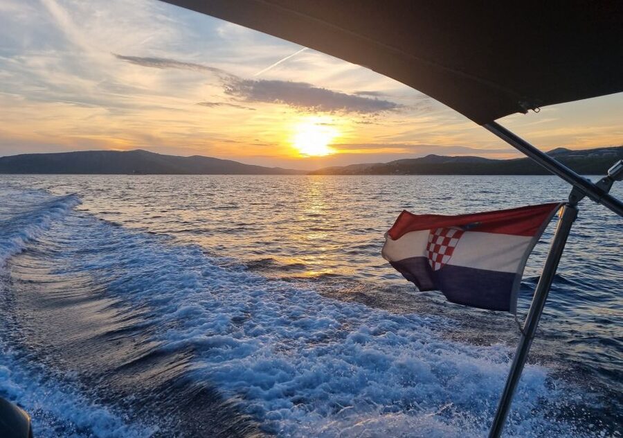 From Trogir: 3 islands half day tour with Blue Lagoon - Morning or afternoon departure?