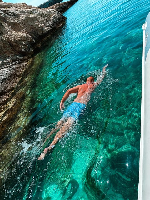 From Vis : Island-Hopping Cruise with beach and Cave Stops - Blue Cave access on Biševo Island