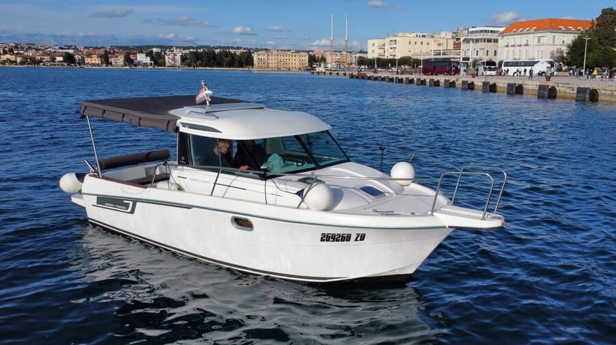 From Zadar: Islands Boat Tour with Drinks - Galavec and Školji: the second swim