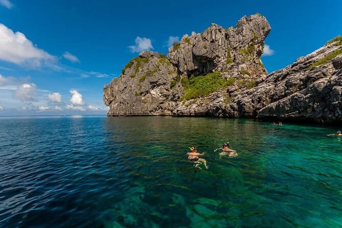 Full-Day 42 Islands Angthong National Marine Park Tour - Lunch and the useful extras included