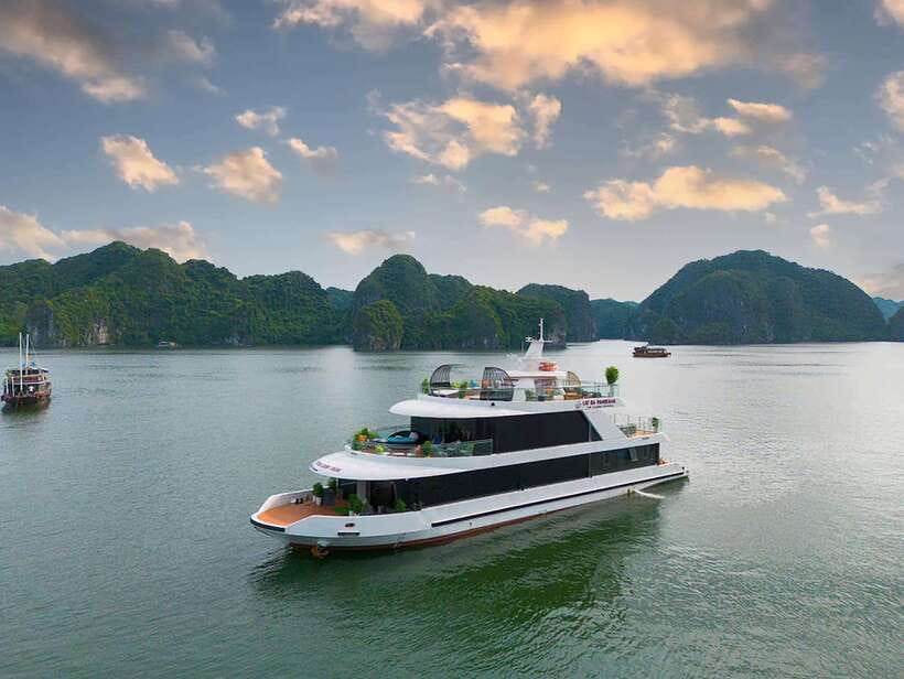 Full Day Boat Tour explore Cat Ba Archipelago & Lan Ha Bay - Limestone islets and the open water of Lan Ha Bay