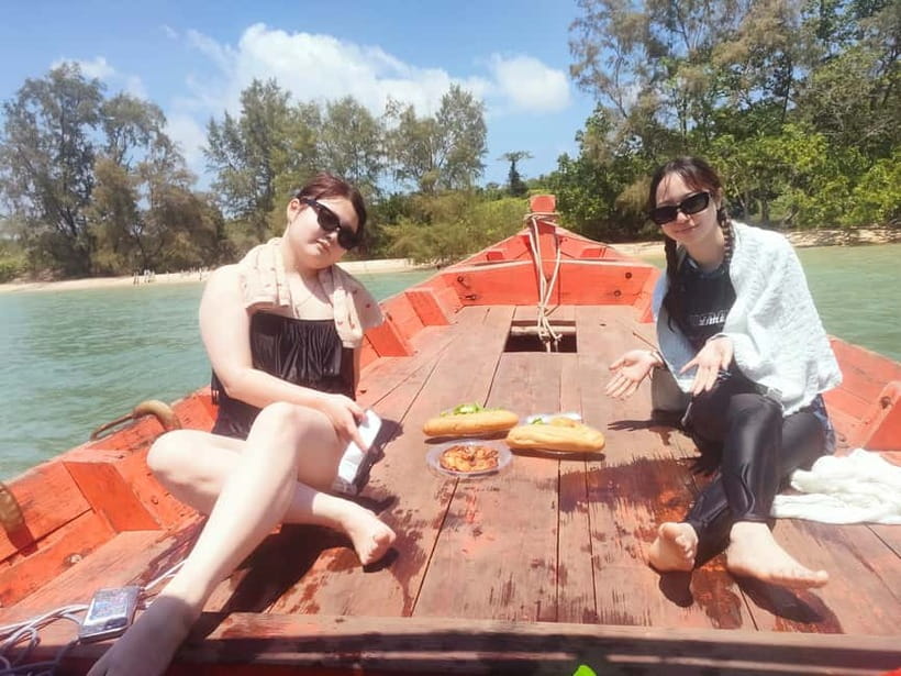 Full Day City Tour with A Boat Trip to 2 Islands - Koh Chalous: Snorkeling And Fishing On The Water