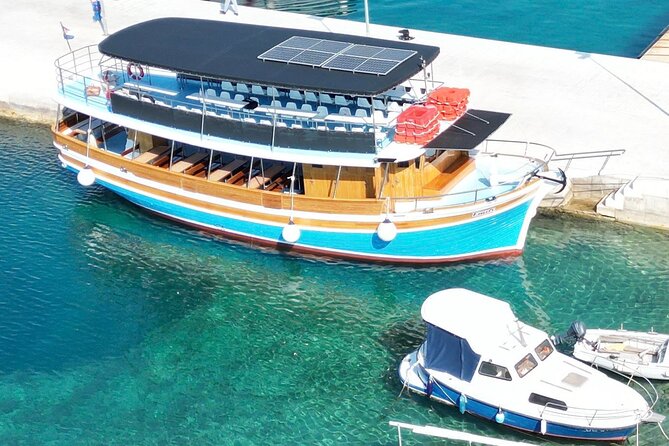 Full-Day Dubrovnik Elaphite Islands Cruise with Lunch and Drinks - Sipan: a small harbor and a slower hour