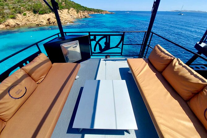 Full day private archipelago tour in La Maddalena - Why This Boat Day Works So Well