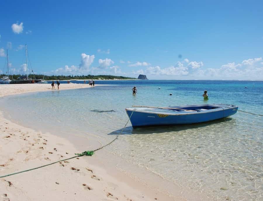 GBaie: 3 North Islands Cruise, Lunch & CoindeMire Snorkeling - What the $70 price really covers