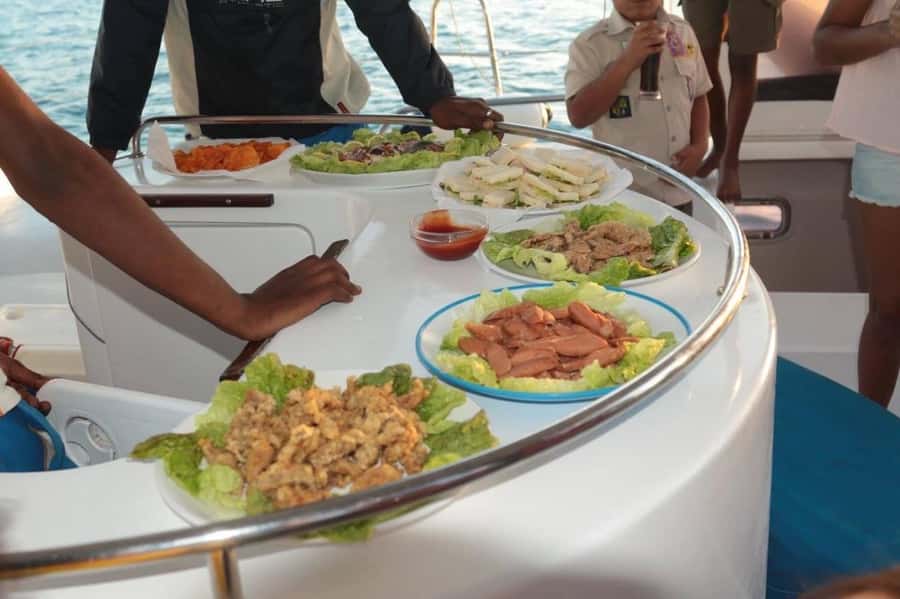 GBaie: 3 North Islands Cruise, Lunch & CoindeMire Snorkeling - Final verdict: should you book it?
