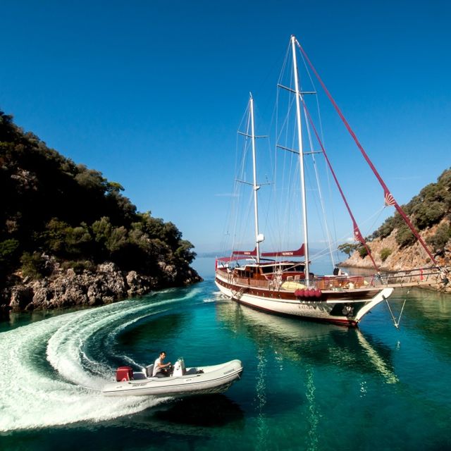 Gocek: 12 Islands Boat Trip - Yassıca Island starts the swimming