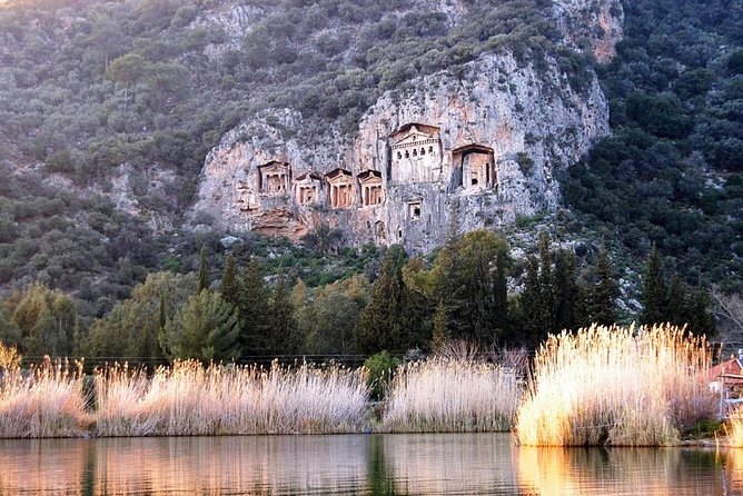 Gocek 12 Islands Cruise with Lunch & Transfer from Sarıgerme - Bedri Rahmi Bay mixes scenery and rock art