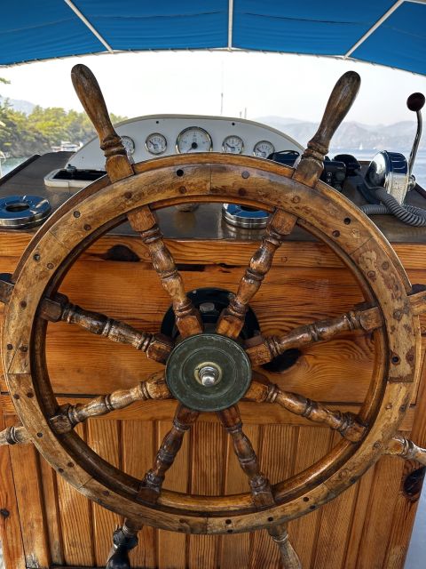 Gocek: Yacht Trip and 12 Island Full-Day Tour with Lunch - What the food, boat, and crew are really like