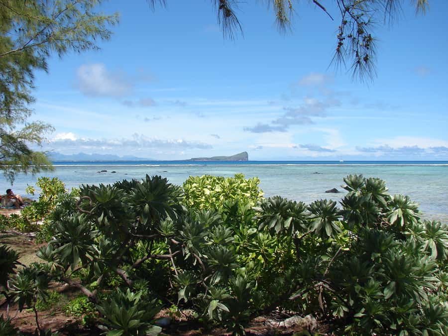 Grand Baie: Three Islands Private Boat Trip and Beach BBQ - Gabriel Island gives you a different view