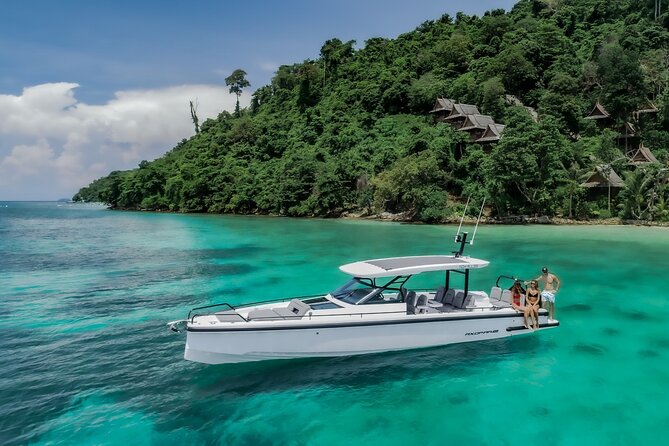 Great Barrier Reef and Whitsunday Islands Tour - Whitsunday Island and the island chain