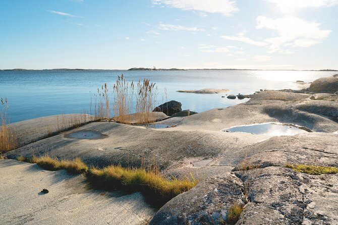Guided 3-Day Kayak and Wildcamp Tour in Stockholm Archipelago - Day 3: The open islands of Långviksskär