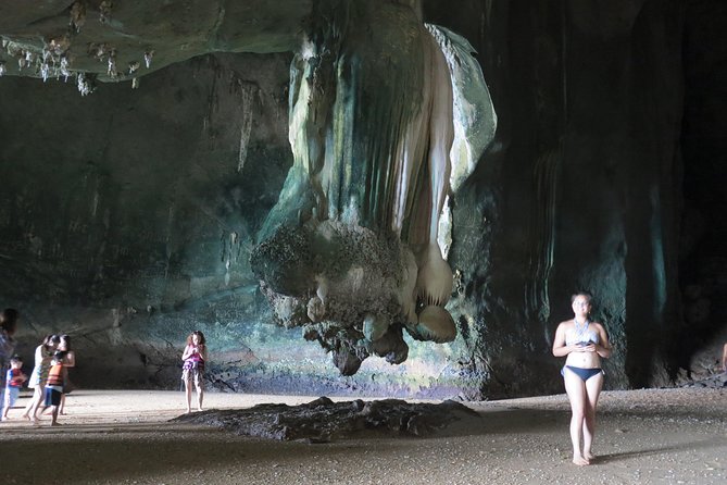 Half day 3 island, Kayaking (Talabeng Sea Cave) - Beach time at Talabeng Island