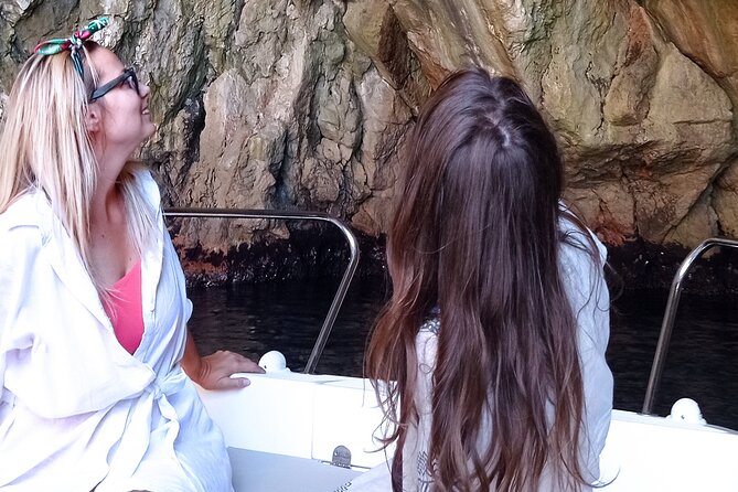 Half-Day Private Speed Boat Tour in Dubrovnik on Elaphiti Islands - What the skipper adds to the experience