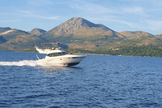 Half-Day Private Yacht Tour to the Elafiti Islands - Lopud: sandy beaches and old chapels