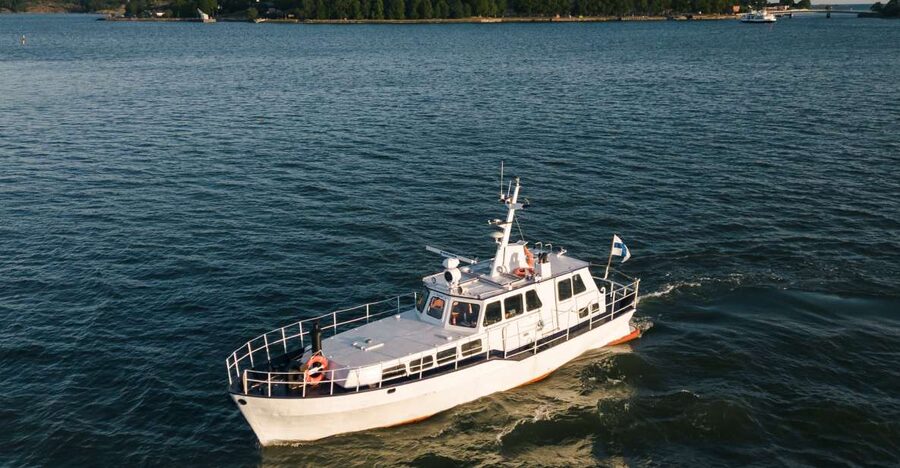 Helsinki: 3 hour Sauna Cruise in Helsinki archipelago - Forty-Five Minutes For Swimming And Paddleboarding