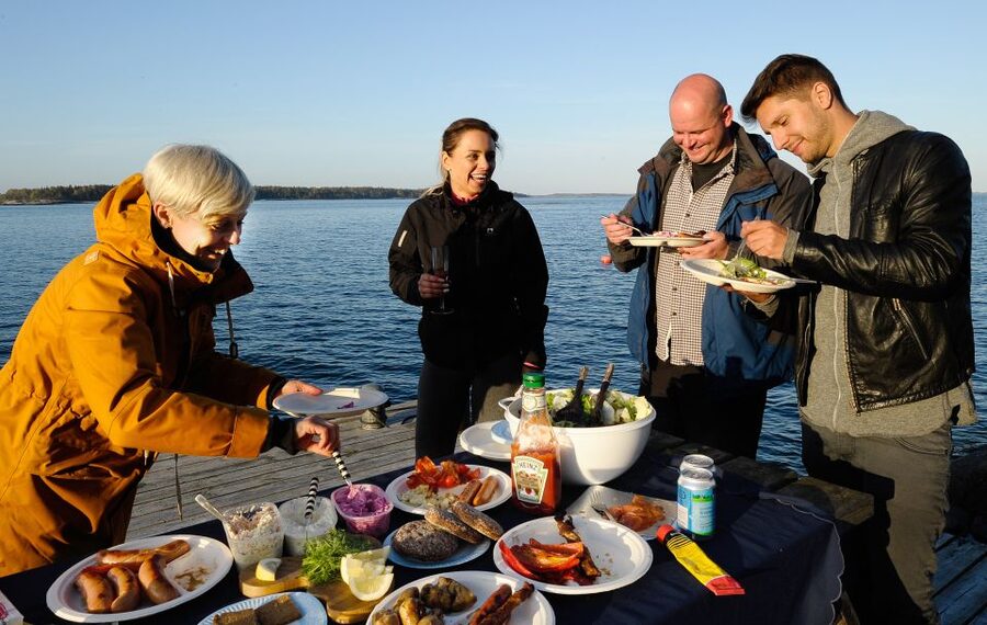 Helsinki: Archipelago RIB Boat Tour with BBQ Lunch and Sauna - Key points to know before booking