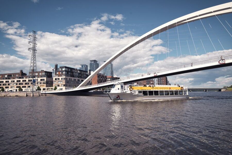Helsinki: City Highlights 1.5-Hour Archipelago Cruise - Eira, Merisatama, and Helsinki’s Older Waterfront Character