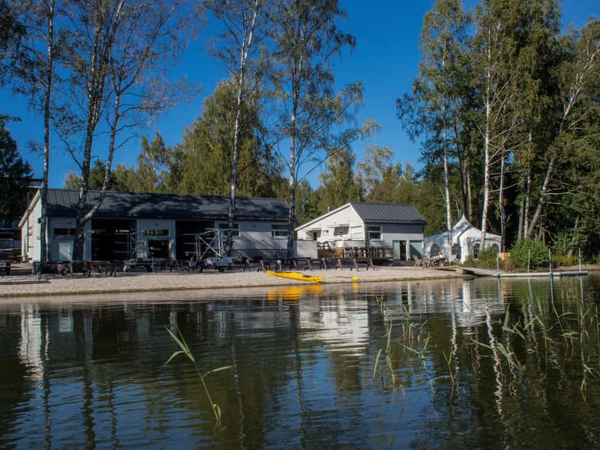 Helsinki: Guided Kayak Tour in Eastern Helsinki Archipelago - What the $152 Price Really Covers