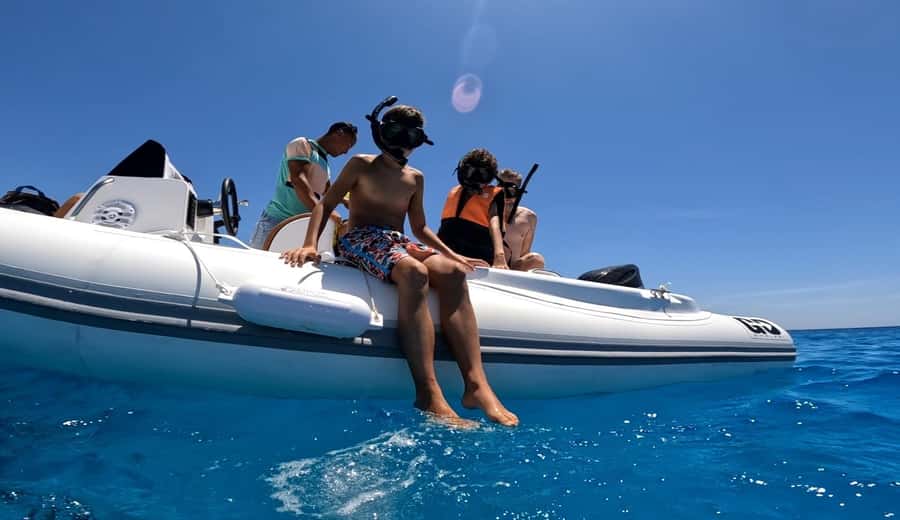 Hurghada: 4 Island Hopping Tour Dolphin, Snorkeling & Lunch - Magawish gives you another hour by the sea