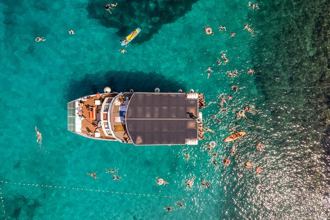 Hvar, Brač & Pakleni islands cruise with lunch & drinks from Split & Trogir - Lunch at 1:00 p.m. on the boat