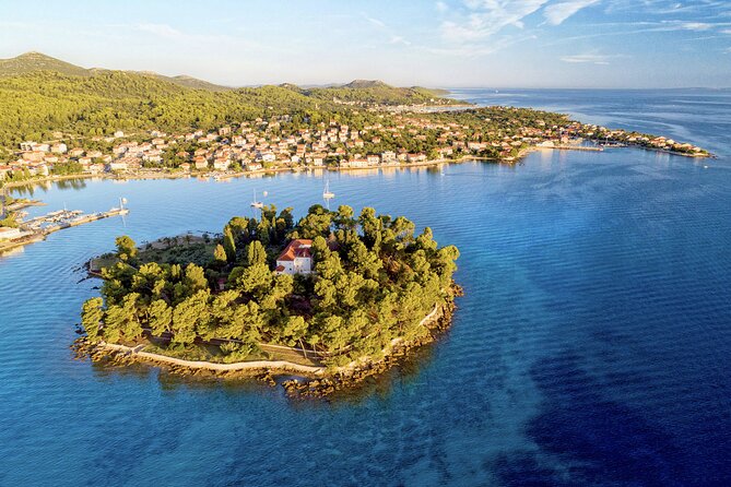 Island-Hopping, Swimming & Snorkeling SpeedBoat Tour from Zadar - Meeting point, pace, and group size