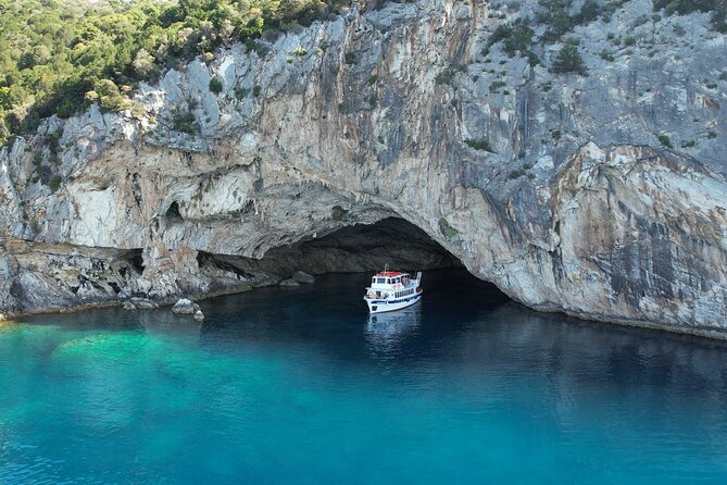 Island Hopping with Beach BBQ - Papanikolis Cave and the first morning swim