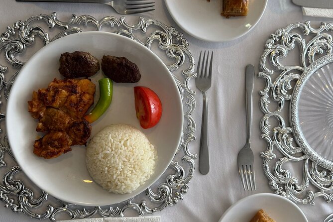 Istanbul Full Day Princess Islands Tour with Lunch - Lunch gives the day a useful pause