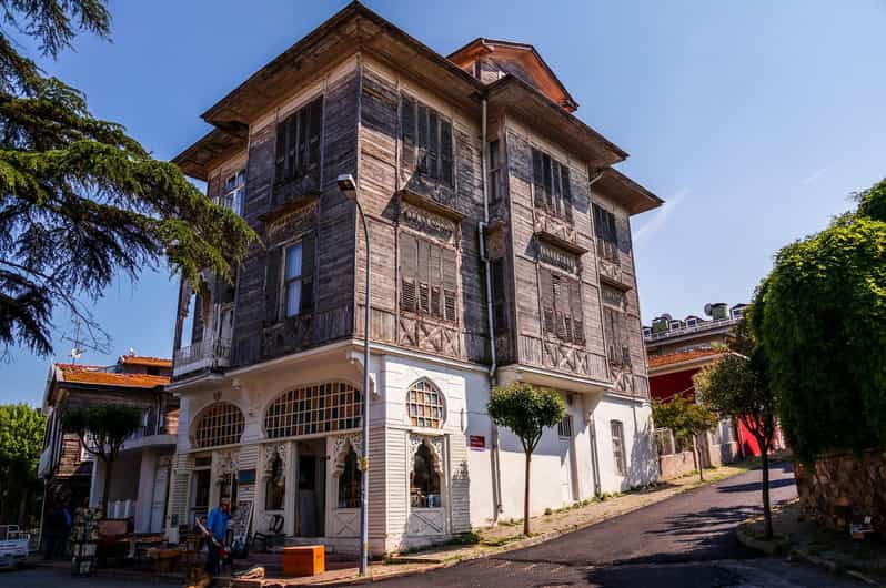 Istanbul Princes island Tour visiting 2 island - Heybeli: a shorter second island visit