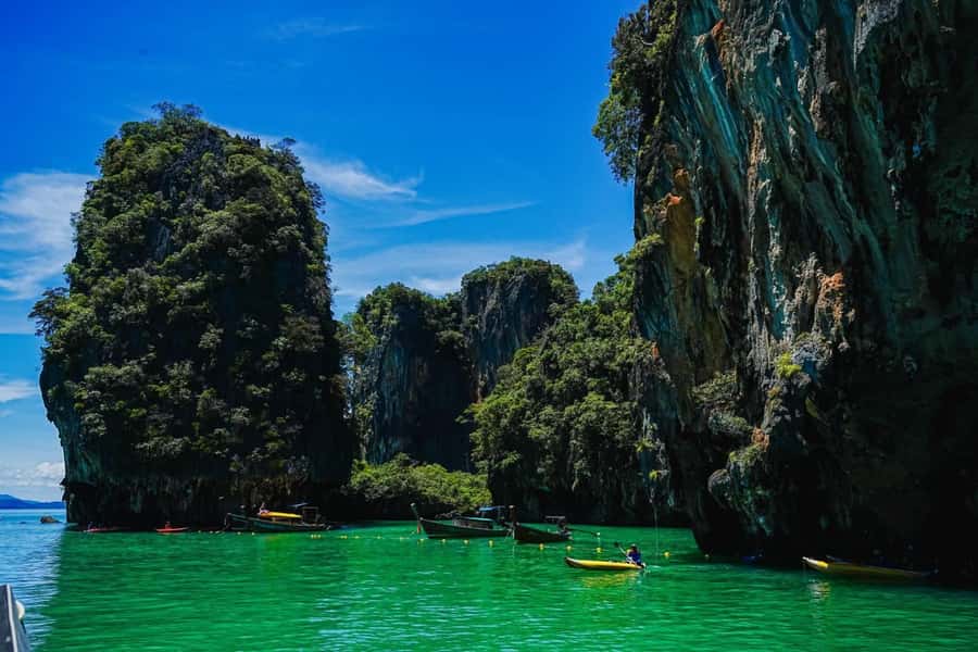 Jame bonds canoe 7 point 6 Island Premium trip - Key points to know before booking