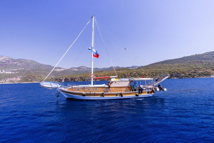 Kas: Limanagzi Beach & Island-Hopping Boat Tour with Lunch - Why Kas is best explored by boat