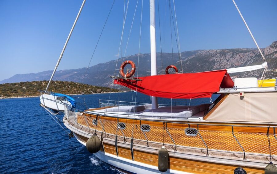 Kas: Limanagzi Beach & Island-Hopping Boat Tour with Lunch - Food, service, and the feel onboard