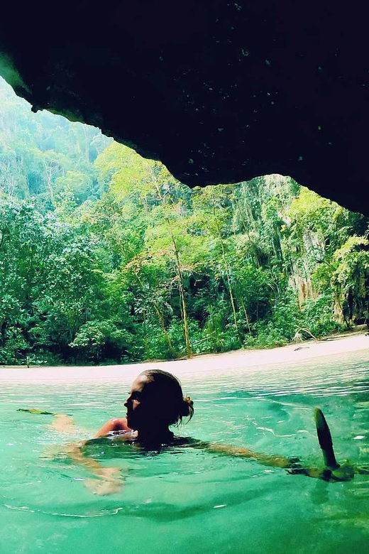 Ko Lanta: Emerald Cave and 4 Islands Tour by Longtail Boat - Emerald Cave: the tour’s main event