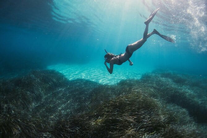 Ko Lanta's Unique 4-Island Long-Tail Snorkeling Tour w/ Lunch - Koh Ngai: lunch with time to slow down