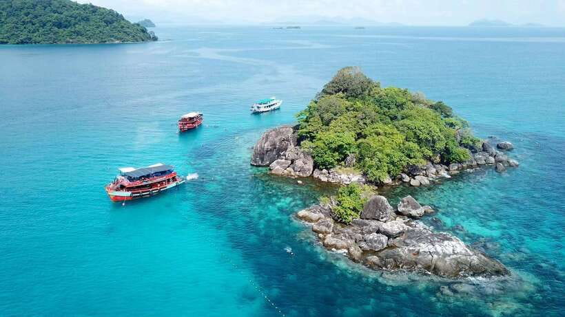 Koh Chang: 3 or 4 Islands Snorkel & Beach Tour by Big Boat - Key points to know before booking