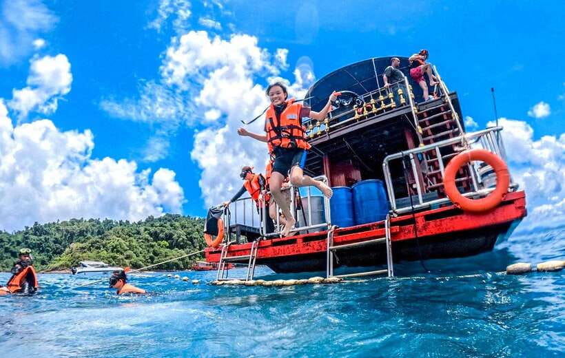 Koh Chang: 3 or 4 Islands Snorkel & Beach Tour by Big Boat - The three-island route: Koh Wai, Koh Lao Ya Nai, and Koh Klum