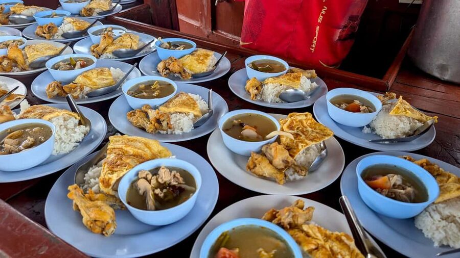 Koh Chang: 3 or 4 Islands Snorkel & Beach Tour by Big Boat - What the snorkeling is really like