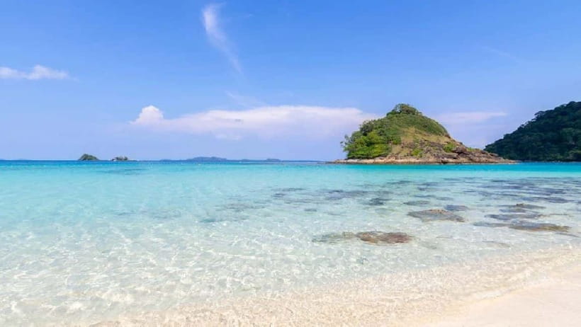 Koh Chang: 5 Island Guided Boat Tour with Lunch Buffet - Koh Yak Lek, the first snorkel stop