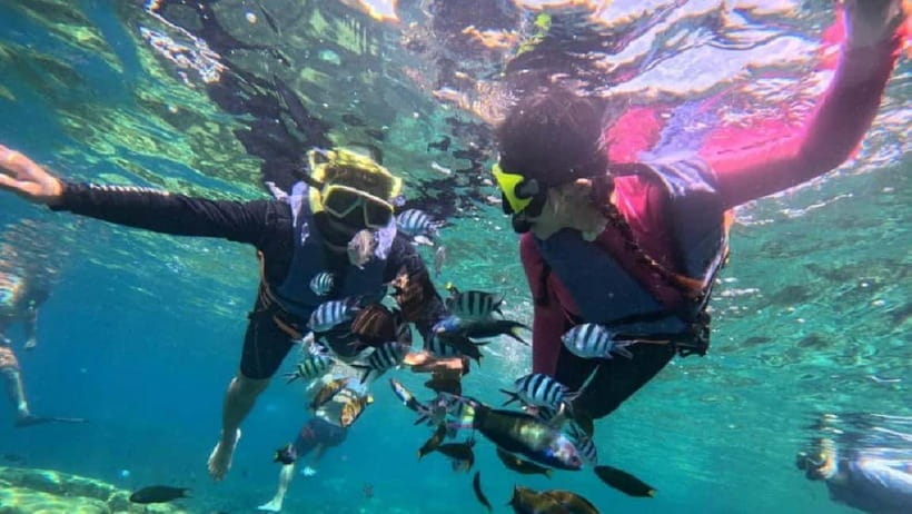 Koh Chang: 5 Island Guided Boat Tour with Lunch Buffet - A national park beach before the return trip