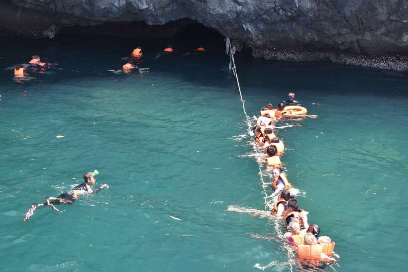 Koh Lanta: 4-Island Adventure Tour to Emerald Cave - Swimming Into Koh Mook’s Emerald Cave
