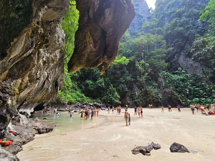 Koh Lanta: 4-Island Tour by Longtail Boat - Koh Chueak and Koh Maa: the final reef time