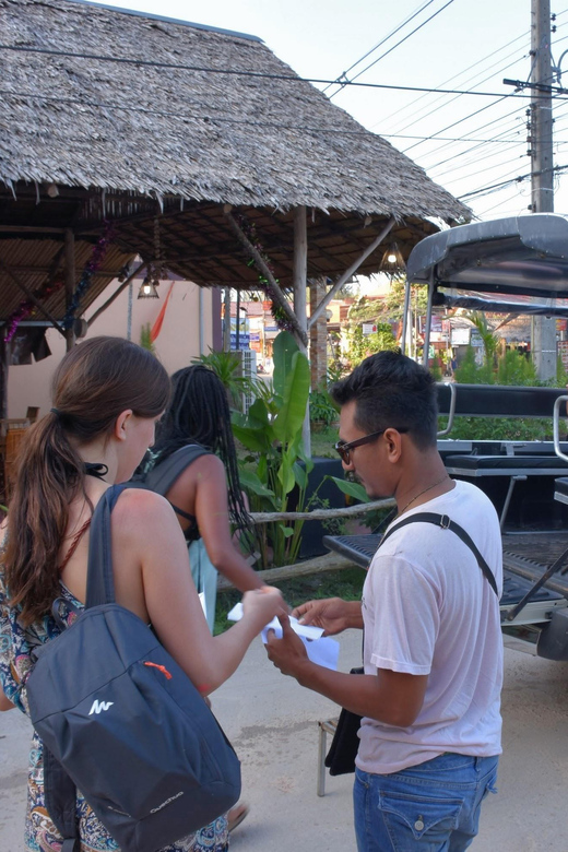 Koh Lanta: 4 Islands and Emerald Cave Tour by Longtail Boat - What makes this Koh Lanta island tour worth considering