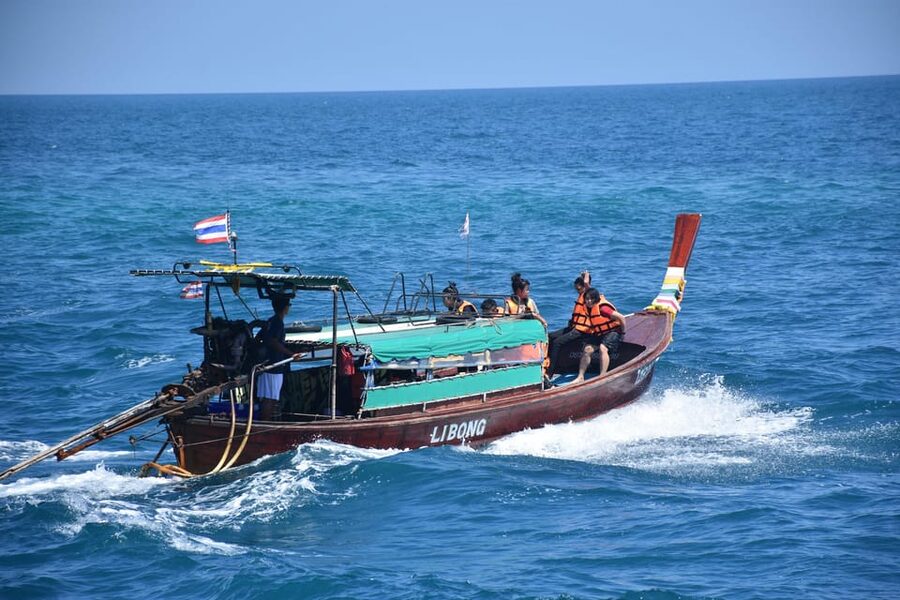 Koh Lanta: 4 Islands and Emerald Cave Tour by Longtail Boat - Emerald Cave: the day’s main event