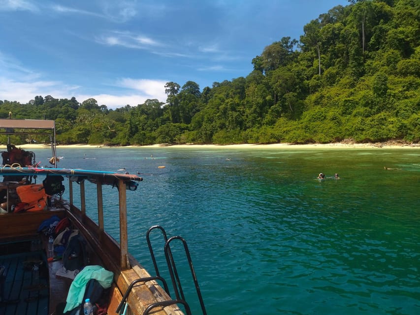 Koh Lanta: 4 Islands and Emerald Cave Tour by Longtail Boat - Guides, food, and how the day is managed