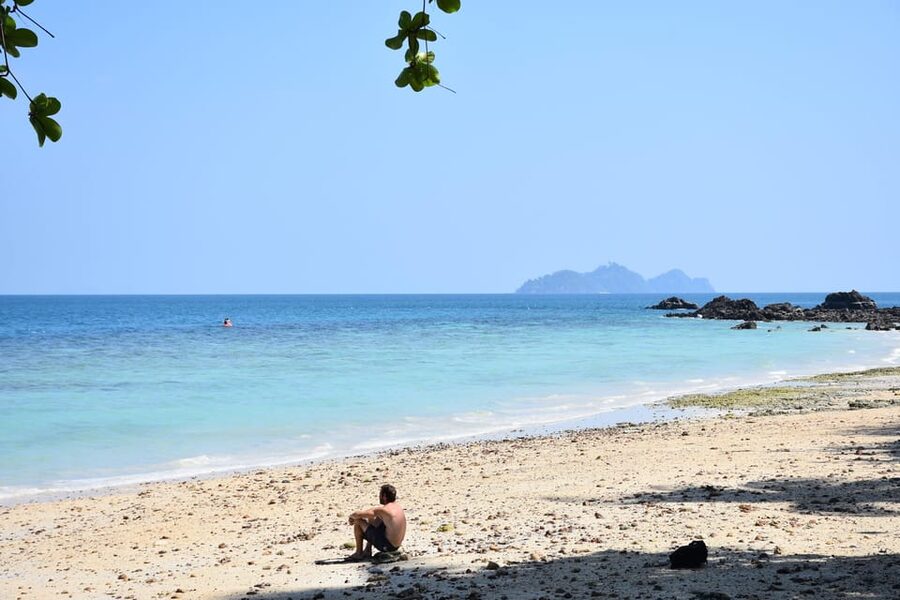 Koh Lanta: 4 Islands and Emerald Cave Tour by Longtail Boat - Is $35 a fair price?