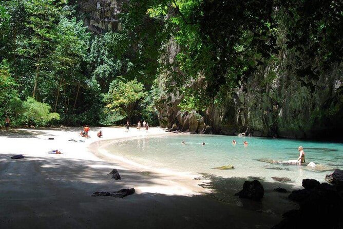 Koh Lanta: 4 Islands Tour by Speedboat with Snorkeling - Key points at a glance