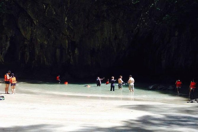 Koh Lanta: 4 Islands Tour by Speedboat with Snorkeling - Koh Mook and the Emerald Cave