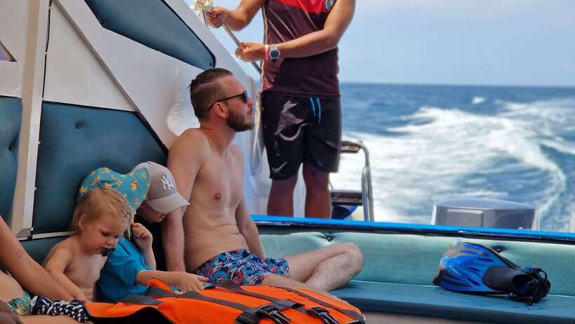 Koh Lanta: Phi Phi Islands Tour w/ Maya Bay, Snorkel & Lunch - Snorkeling around Phi Phi’s reefs
